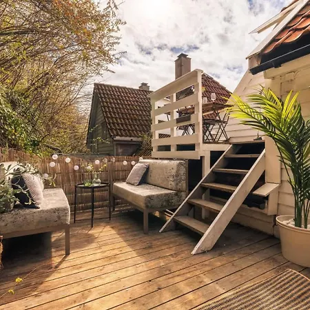 Floor With Terrace & Views * Bergen