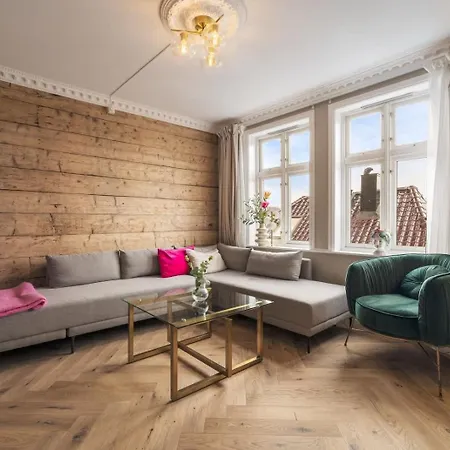 Floor With Terrace & Views * Bergen